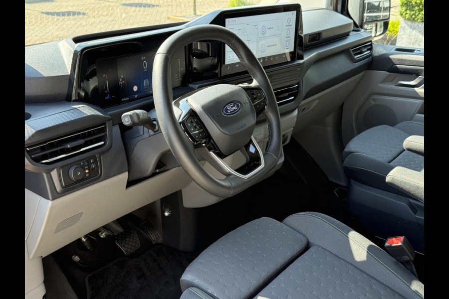 Ford Transit Custom 320 2.0 TDCI DC L2H1 Limited 170pk | 19 INCH | CAMERA | ADAPTIVE CRUISE | DODEHOEK DETECTIE |
