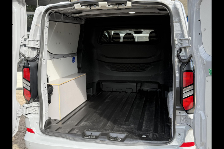 Ford Transit Custom 320 2.0 TDCI DC L2H1 Limited 170pk | 19 INCH | CAMERA | ADAPTIVE CRUISE | DODEHOEK DETECTIE |