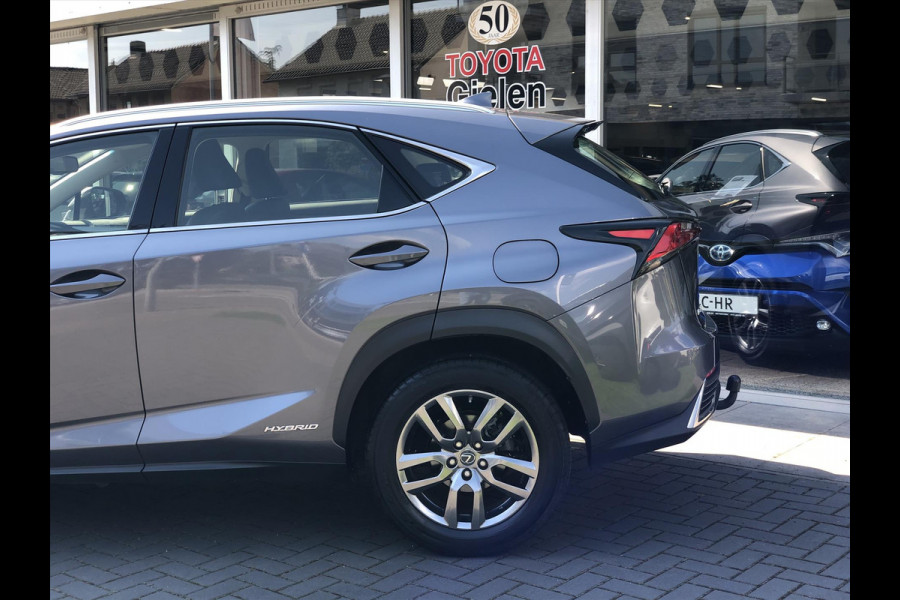 Lexus NX 300h AWD Business Line | Trekhaak, Facelift, Leer, Navigatie, Adaptive cruise control, Stoelverwarming, CarPlay, 1500KG Trekgewi