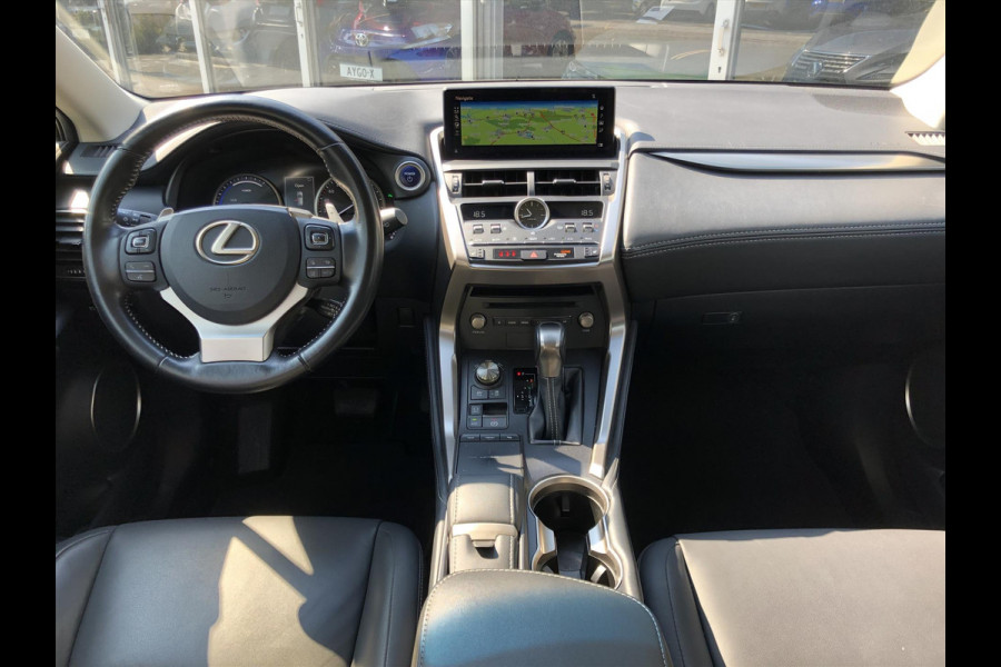 Lexus NX 300h AWD Business Line | Trekhaak, Facelift, Leer, Navigatie, Adaptive cruise control, Stoelverwarming, CarPlay, 1500KG Trekgewi