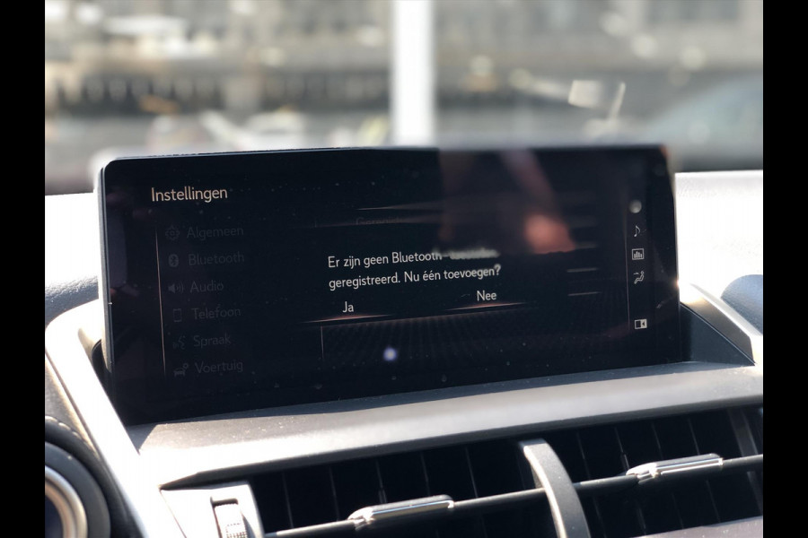 Lexus NX 300h AWD Business Line | Trekhaak, Facelift, Leer, Navigatie, Adaptive cruise control, Stoelverwarming, CarPlay, 1500KG Trekgewi