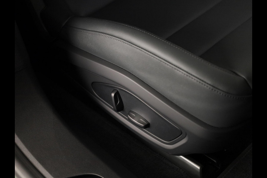 Audi e-tron GT e-tron GT 504pk | B&O | Lederen bekleding | Elektrische verstelbare voorstoelen met geheugen | Panoramadak | Audi Exclusive kleur