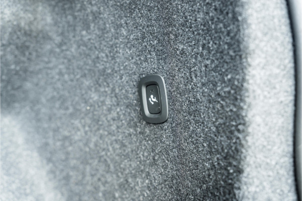 Volvo C40 Recharge Plus 69 kWh | Pano | ACC | Trekhaak | SOH 92%