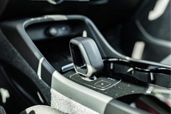 Volvo C40 Recharge Plus 69 kWh | Pano | ACC | Trekhaak | SOH 92%