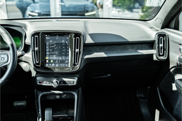 Volvo C40 Recharge Plus 69 kWh | Pano | ACC | Trekhaak | SOH 92%