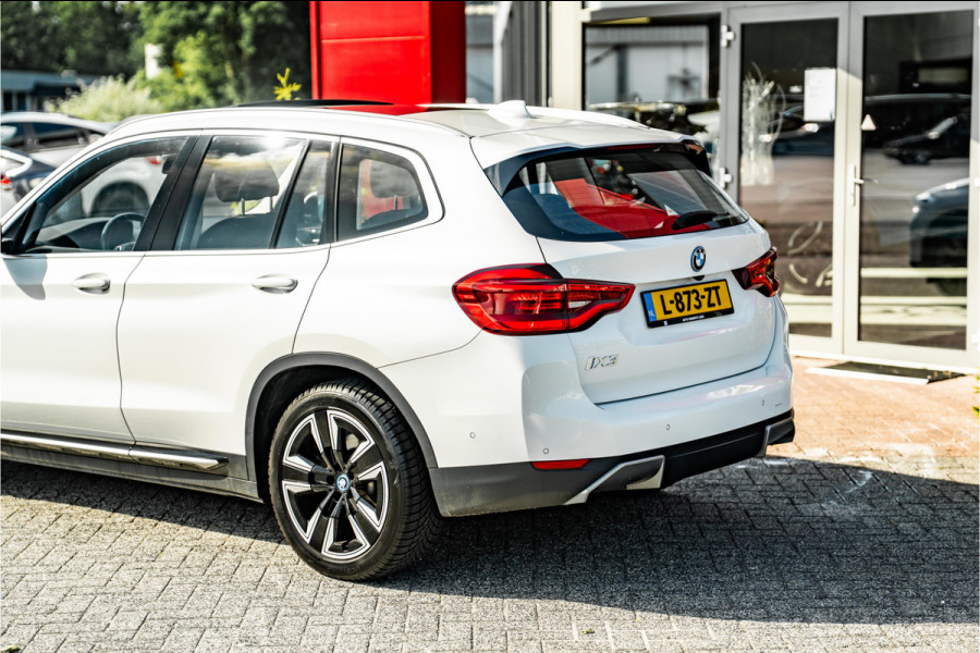BMW iX3 Executive 80 kWh | Pano dak | Camera | Tabacco leder | ACC | SOH 98%