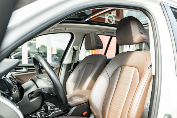 BMW iX3 Executive 80 kWh | Pano dak | Camera | Tabacco leder | ACC | SOH 98%