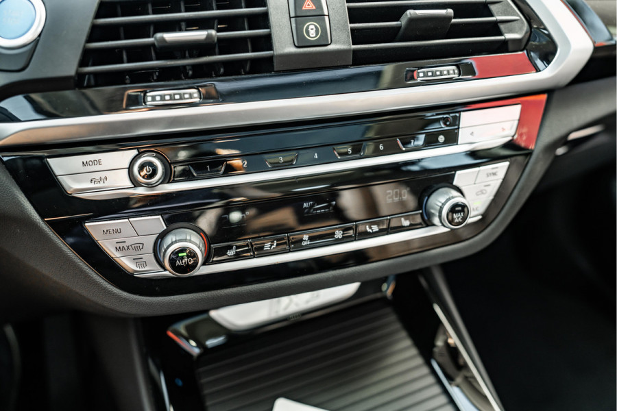 BMW iX3 Executive 80 kWh | Pano dak | Camera | Tabacco leder | ACC | SOH 98%