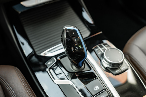 BMW iX3 Executive 80 kWh | Pano dak | Camera | Tabacco leder | ACC | SOH 98%