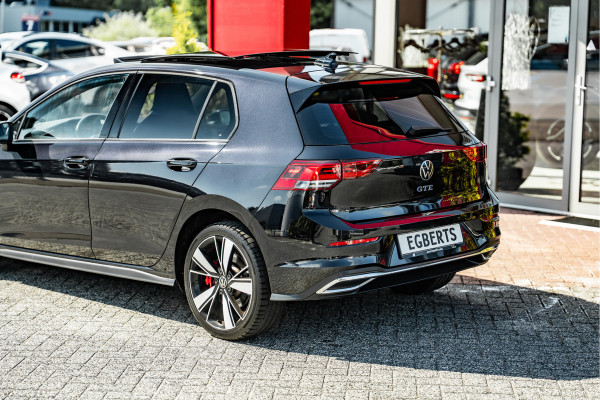 Volkswagen Golf 1.4 eHybrid GTE | Dealer onderhouden | Pano | ACC | Apple CarPlay / Android Auto