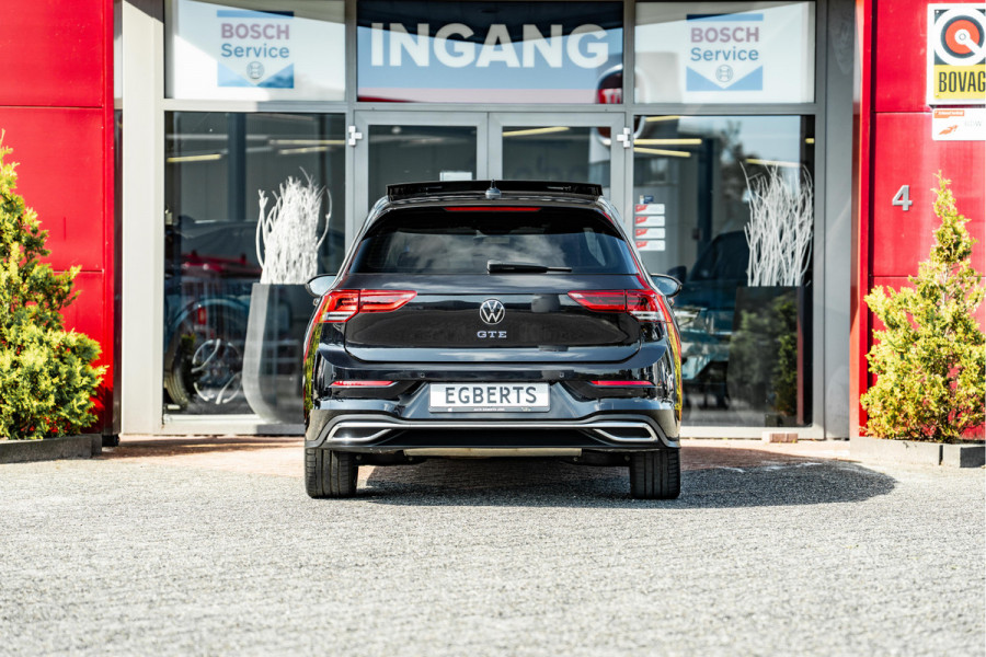 Volkswagen Golf 1.4 eHybrid GTE | Dealer onderhouden | Pano | ACC | Apple CarPlay / Android Auto