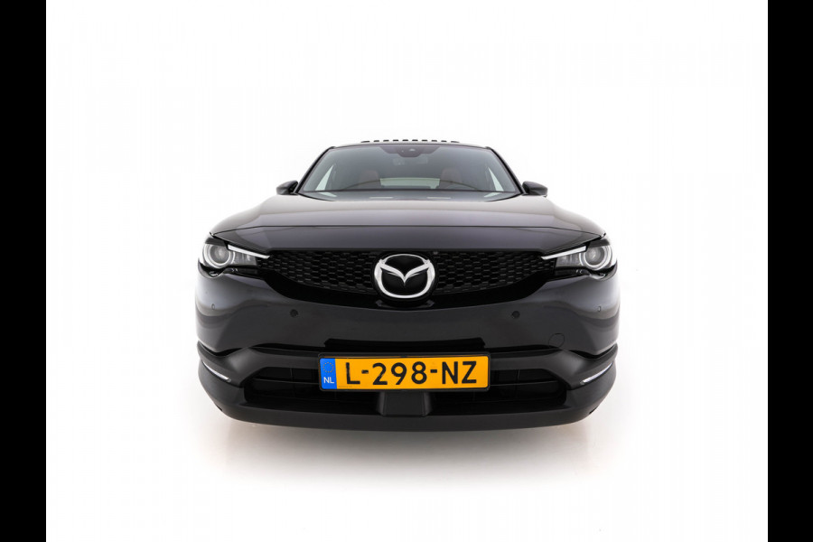 Mazda MX-30 e-SkyActiv 145 Luxury 36 kWh {SoH-92%} (INCL-BTW) *HEATPUMP | PANO | LEATHER-MAZTEX | BOSE-AUDIO | HEAD-UP | ADAPTIVE-CRUISE | BLINDSPOT | FULL-LED | KEYLESS | TOPVIEW | DAB+ | NAVI-FULLMAP | DIGI-COCKPIT | HEATED-SEATS | 18"ALU*