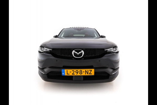 Mazda MX-30 e-SkyActiv 145 Luxury 36 kWh {SoH-92%} (INCL-BTW) *HEATPUMP | PANO | LEATHER-MAZTEX | BOSE-AUDIO | HEAD-UP | ADAPTIVE-CRUISE | BLINDSPOT | FULL-LED | KEYLESS | TOPVIEW | DAB+ | NAVI-FULLMAP | DIGI-COCKPIT | HEATED-SEATS | 18"ALU*
