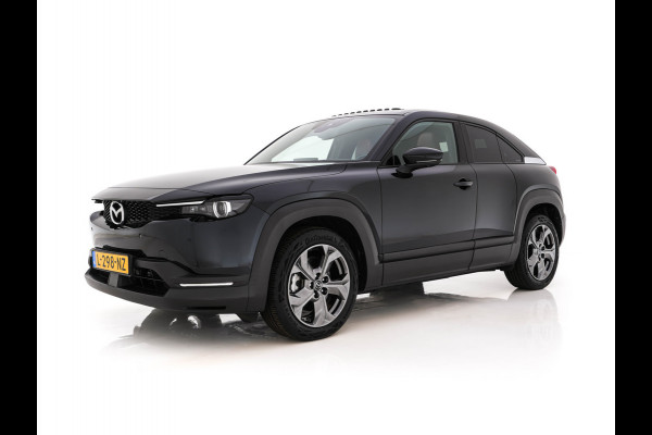 Mazda MX-30 e-SkyActiv 145 Luxury 36 kWh {SoH-92%} (INCL-BTW) *HEATPUMP | PANO | LEATHER-MAZTEX | BOSE-AUDIO | HEAD-UP | ADAPTIVE-CRUISE | BLINDSPOT | FULL-LED | KEYLESS | TOPVIEW | DAB+ | NAVI-FULLMAP | DIGI-COCKPIT | HEATED-SEATS | 18"ALU*