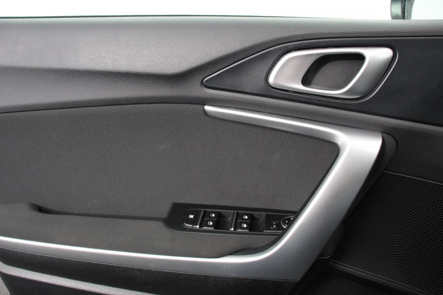 Kia Ceed Sportswagon 1.0 T-GDi Prestige Navigatie Apple Carplay / Android Auto Climate Control Achteruitrij Camera Cruise Control Stoel en Stuur verwarming