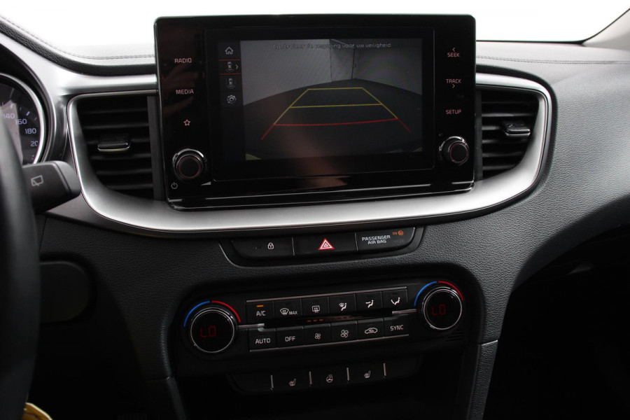 Kia Ceed Sportswagon 1.0 T-GDi Prestige Navigatie Apple Carplay / Android Auto Climate Control Achteruitrij Camera Cruise Control Stoel en Stuur verwarming