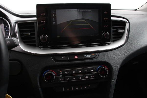 Kia Ceed Sportswagon 1.0 T-GDi Prestige Navigatie Apple Carplay / Android Auto Climate Control Achteruitrij Camera Cruise Control Stoel en Stuur verwarming
