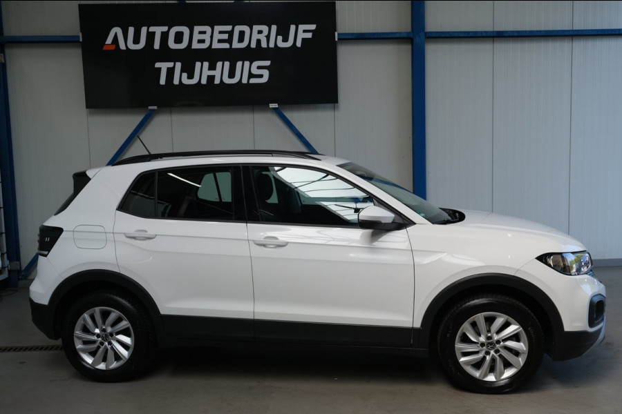 Volkswagen T-Cross 1.0 TSI Life - N.A.P. Airco, Cruise, Navi, Camera, Carplay.
