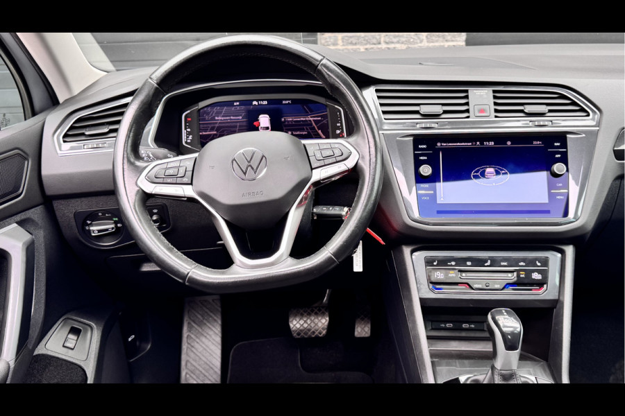 Volkswagen Tiguan 1.5 TSI R-Line Business+ DSG Panoramadak | HUD | Navi