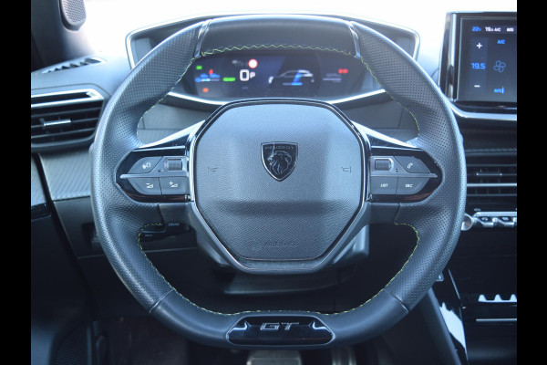 Peugeot e-2008 EV GT 54 kWh SOH 94% | CAMERA MET SENSOREN | NAVI & CARPLAY |