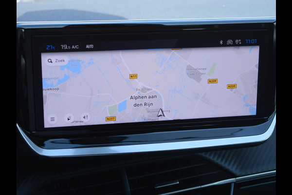 Peugeot e-2008 EV GT 54 kWh SOH 94% | CAMERA MET SENSOREN | NAVI & CARPLAY |