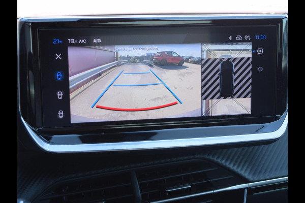 Peugeot e-2008 EV GT 54 kWh SOH 94% | CAMERA MET SENSOREN | NAVI & CARPLAY |