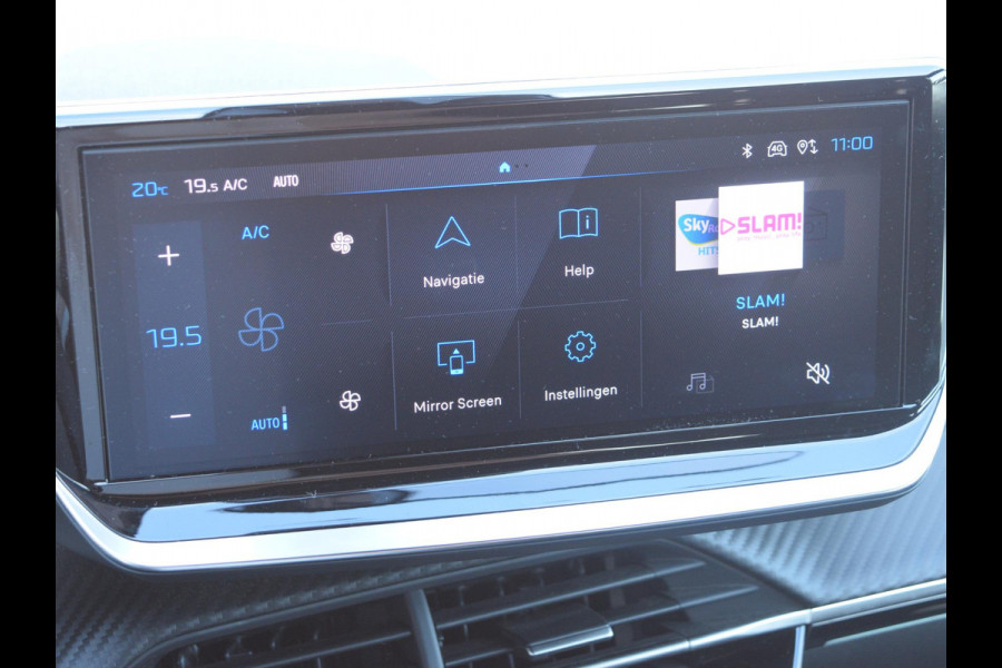 Peugeot e-2008 EV GT 54 kWh SOH 94% | CAMERA MET SENSOREN | NAVI & CARPLAY |