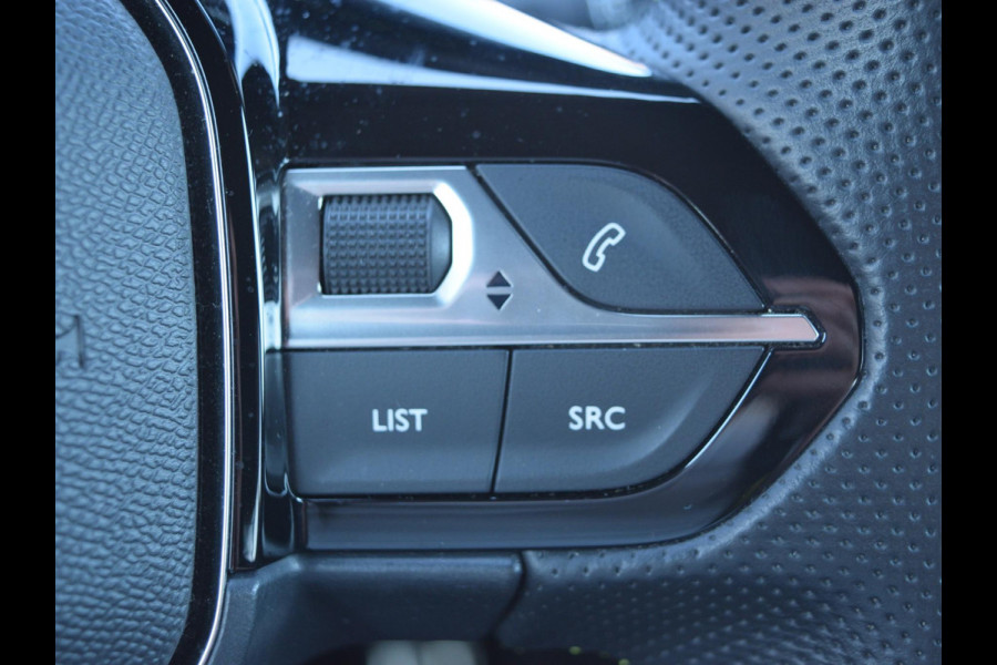Peugeot e-2008 EV GT 54 kWh SOH 94% | CAMERA MET SENSOREN | NAVI & CARPLAY |