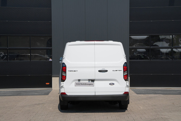 Ford Transit Custom 320 2.0 TDCI L1H1 Trend DC 136pk - 2x Schuif - Stoel/stuurverwarming - Cruise - Navi - Camera - Rijklaar