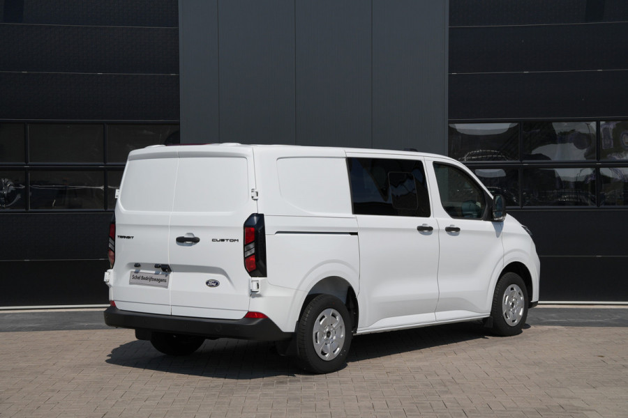 Ford Transit Custom 320 2.0 TDCI L1H1 Trend DC 136pk - 2x Schuif - Stoel/stuurverwarming - Cruise - Navi - Camera - Rijklaar
