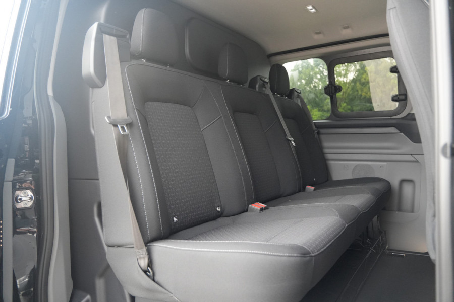 Ford Transit Custom 320 2.0 TDCI L1H1 Trend DC 136pk - 2x Schuif - Stoel/stuurverwarming - Cruise - Navi - Camera - Rijklaar