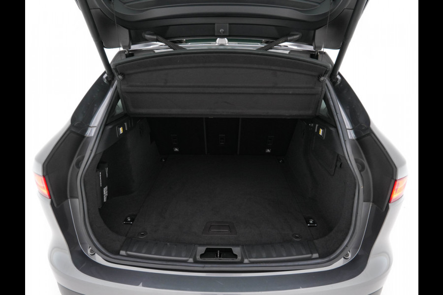 Jaguar F-Pace 2.0 Portfolio AWD 20d Aut. *PANO | LEATHER | XENON | DIGI-COCKPIT | KEYLESS | CAMERA | MERIDIAN-SOUND | HEATED-COMFORTSEATS | NAVI-FULLMAP | SHIFTPADDLES | ECC | PDC | CRUISE | 19''ALU*
