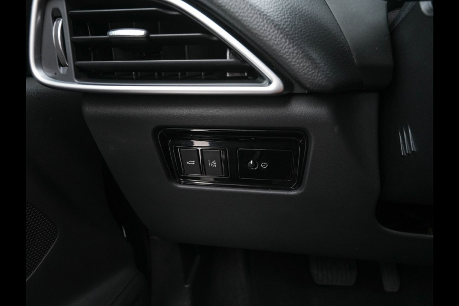 Jaguar F-Pace 2.0 Portfolio AWD 20d Aut. *PANO | LEATHER | XENON | DIGI-COCKPIT | KEYLESS | CAMERA | MERIDIAN-SOUND | HEATED-COMFORTSEATS | NAVI-FULLMAP | SHIFTPADDLES | ECC | PDC | CRUISE | 19''ALU*