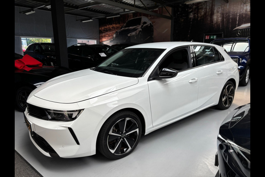 Opel Astra 1.6 Hybrid Edition Carplay