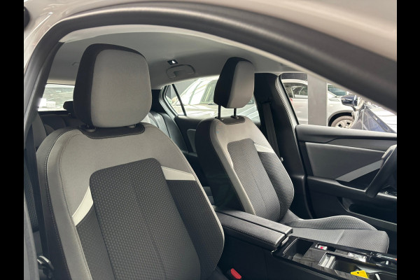 Opel Astra 1.6 Hybrid Edition Carplay