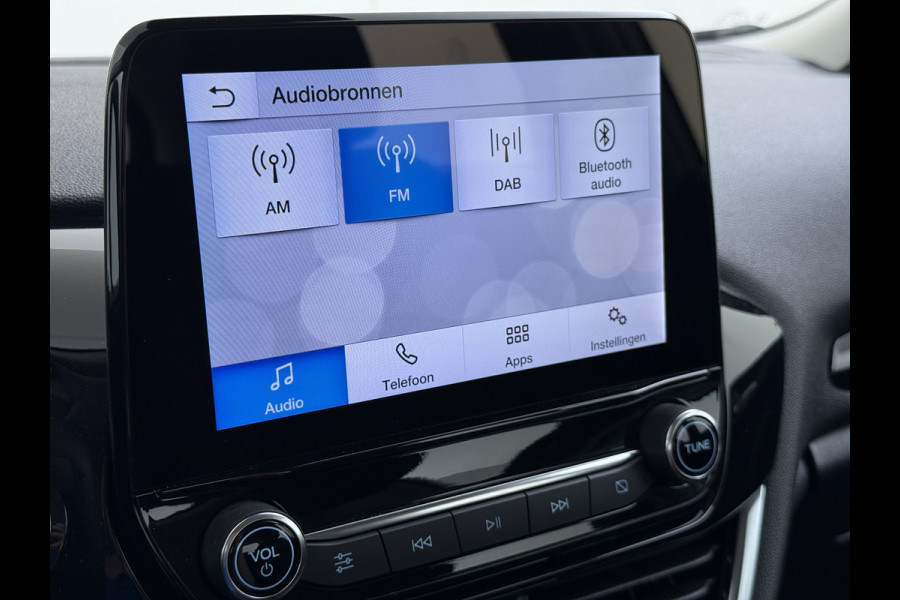 Ford Fiesta 1.0T 124PK Hybrid 5Drs Stuur+Stoel+Voorruitverwarming Navi* Ecc Apple Carplay/Android Auto Cruise Control Pdc Titanium Lmv DAB Bluetooth TCS Lane Assist Keyless € 28.000 nieuw ! Origineel Nederlandse Auto
