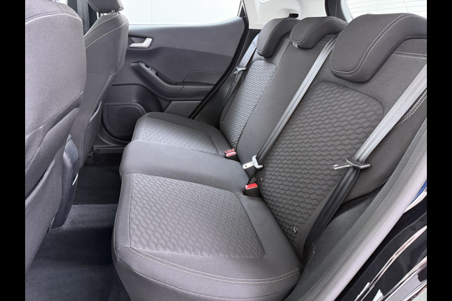 Ford Fiesta 1.0T 124PK Hybrid 5Drs Stuur+Stoel+Voorruitverwarming Navi* Ecc Apple Carplay/Android Auto Cruise Control Pdc Titanium Lmv DAB Bluetooth TCS Lane Assist Keyless € 28.000 nieuw ! Origineel Nederlandse Auto