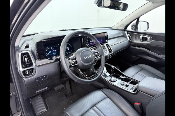 Kia Sorento 1.6T-GDI 265PK 4WD Plugin Hybrid DynamicPlusLine 7-Persoons Panoramadak Leder Trekhaak Adap.Cruise Bose® Stoel+Stuur+Achterbankv Apple Carplay Android Auto DAB Lmv Privacy Glas Led Elek.Stoelen Elek.Achterklep Fabrieksgarantie tot 24-8-2030/150.000KM 1e Eigenaar Dealeronderhouden 1.500KG Trekgewicht Origineel Nederlandse Auto