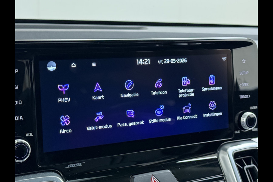 Kia Sorento 1.6T-GDI 265PK 4WD Plugin Hybrid DynamicPlusLine 7-Persoons Panoramadak Leder Trekhaak Adap.Cruise Bose® Stoel+Stuur+Achterbankv Apple Carplay Android Auto DAB Lmv Privacy Glas Led Elek.Stoelen Elek.Achterklep Fabrieksgarantie tot 24-8-2030/150.000KM 1e Eigenaar Dealeronderhouden 1.500KG Trekgewicht Origineel Nederlandse Auto