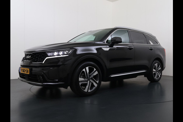 Kia Sorento 1.6T-GDI 265PK 4WD Plugin Hybrid DynamicPlusLine 7-Persoons Panoramadak Leder Trekhaak Adap.Cruise Bose® Stoel+Stuur+Achterbankv Apple Carplay Android Auto DAB Lmv Privacy Glas Led Elek.Stoelen Elek.Achterklep Fabrieksgarantie tot 24-8-2030/150.000KM 1e Eigenaar Dealeronderhouden 1.500KG Trekgewicht Origineel Nederlandse Auto