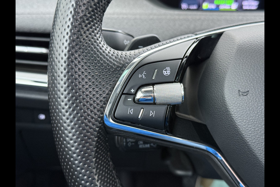 Škoda ENYAQ iV PanoDak Trekhaak Navi Camera Apple Carplay Android Auto Elek.Achterklep Ecc Cruise Control iV 60 SOH 89,6% Stuurverwarming Bluetooth Led Keyless advanced 1.000KG Trekgewicht 1e Eigenaar Origineel Nederlandse Auto