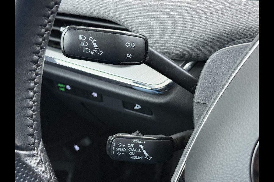 Škoda ENYAQ iV PanoDak Trekhaak Navi Camera Apple Carplay Android Auto Elek.Achterklep Ecc Cruise Control iV 60 SOH 89,6% Stuurverwarming Bluetooth Led Keyless advanced 1.000KG Trekgewicht 1e Eigenaar Origineel Nederlandse Auto