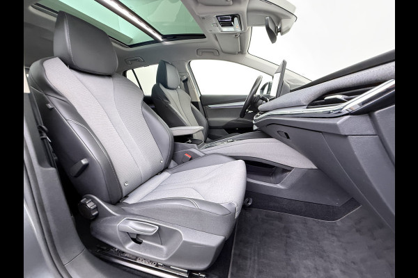 Škoda ENYAQ iV PanoDak Trekhaak Navi Camera Apple Carplay Android Auto Elek.Achterklep Ecc Cruise Control iV 60 SOH 89,6% Stuurverwarming Bluetooth Led Keyless advanced 1.000KG Trekgewicht 1e Eigenaar Origineel Nederlandse Auto