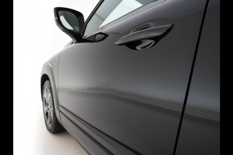 Mazda MX-30 e-SkyActiv 145 Luxury 36 kWh {SoH-92%} (INCL-BTW) *HEATPUMP | PANO | LEATHER-MAZTEX | BOSE-AUDIO | HEAD-UP | ADAPTIVE-CRUISE | BLINDSPOT | FULL-LED | KEYLESS | TOPVIEW | DAB+ | NAVI-FULLMAP | DIGI-COCKPIT | HEATED-SEATS | 18"ALU*