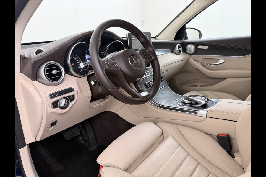 Mercedes-Benz GLC 350e Hybrid 4MATIC Premium Plus Exclusive Burmester®-Hifi Leder+Verwarmd Trekhaak 360°Camera Navi Ecc Elek.Achterklep Elek.Stoelen Lmv 19" Led Pdc AWD 4WD PHEV 2.000KG Trekgewicht Dealeronderhouden