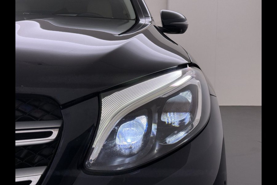 Mercedes-Benz GLC 350e Hybrid 4MATIC Premium Plus Exclusive Burmester®-Hifi Leder+Verwarmd Trekhaak 360°Camera Navi Ecc Elek.Achterklep Elek.Stoelen Lmv 19" Led Pdc AWD 4WD PHEV 2.000KG Trekgewicht Dealeronderhouden