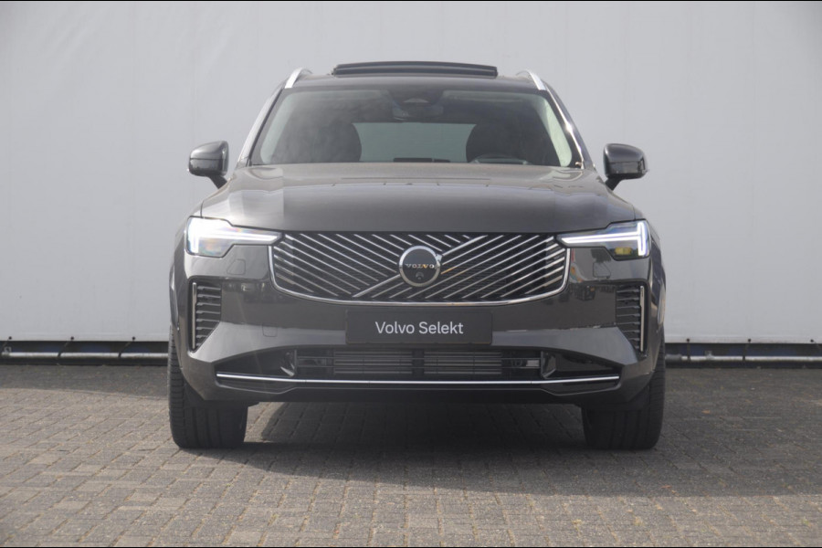 Volvo XC90 T8 408PK Automaat Plug-in hybrid AWD Ultra Bright / Luchtvering / Trekhaak / Panoramadak / Google services / Elektrisch bedienbare voorstoelen met geheugen / Stoelverwarming voor en achter