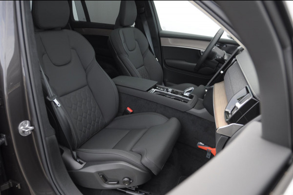 Volvo XC90 T8 408PK Automaat Plug-in hybrid AWD Ultra Bright / Luchtvering / Trekhaak / Panoramadak / Google services / Elektrisch bedienbare voorstoelen met geheugen / Stoelverwarming voor en achter
