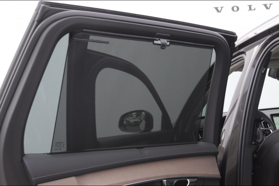Volvo XC90 T8 408PK Automaat Plug-in hybrid AWD Ultra Bright / Luchtvering / Trekhaak / Panoramadak / Google services / Elektrisch bedienbare voorstoelen met geheugen / Stoelverwarming voor en achter