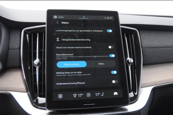 Volvo XC90 T8 408PK Automaat Plug-in hybrid AWD Ultra Bright / Luchtvering / Trekhaak / Panoramadak / Google services / Elektrisch bedienbare voorstoelen met geheugen / Stoelverwarming voor en achter